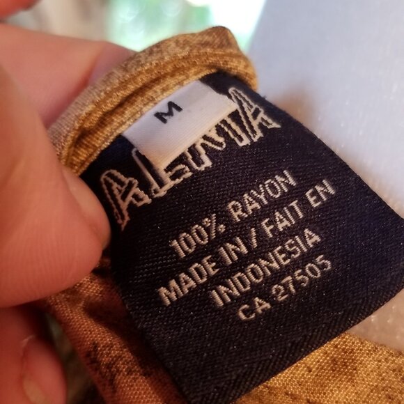 Women's maxi dress with African motif - Picture 7 of 7